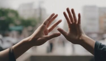 7 Major Reasons Why Friends Betray | LoveLingoLab